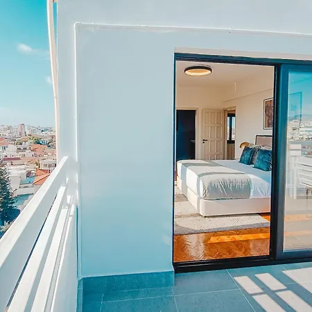 Phaedrus Living Center Sky Penthouse דירה לימסול
